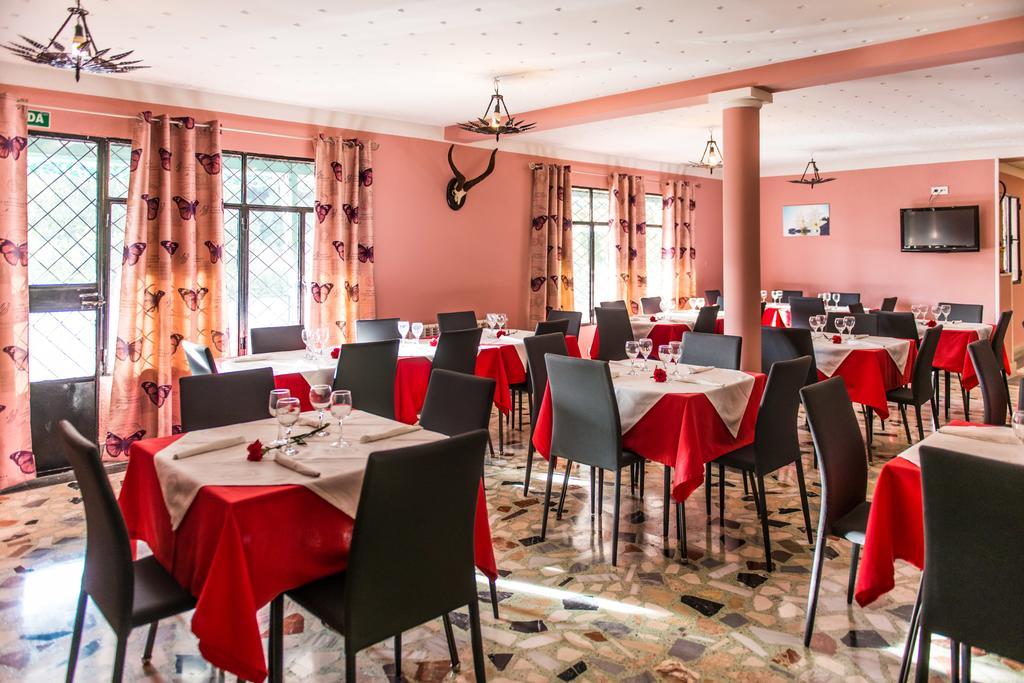 Hostal La Pastora 坎德莱达 外观 照片