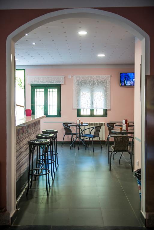 Hostal La Pastora 坎德莱达 外观 照片